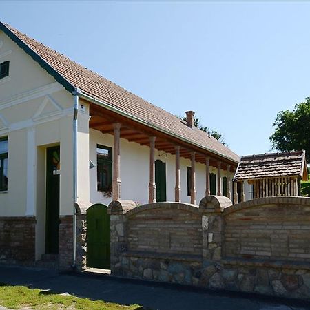 Hotel Zengoalja Vendeghaz Erzsébet Zewnętrze zdjęcie
